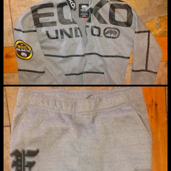 A full jumpsuit - Picture 1 of 3